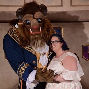 Meet your Posher, Caitlin